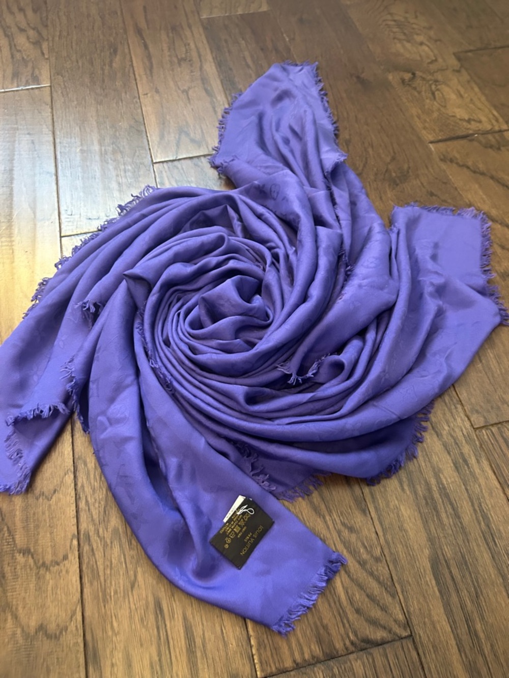 Louis Vuitton Violet Monogram Silk Shawl - Picture 3 of 14
